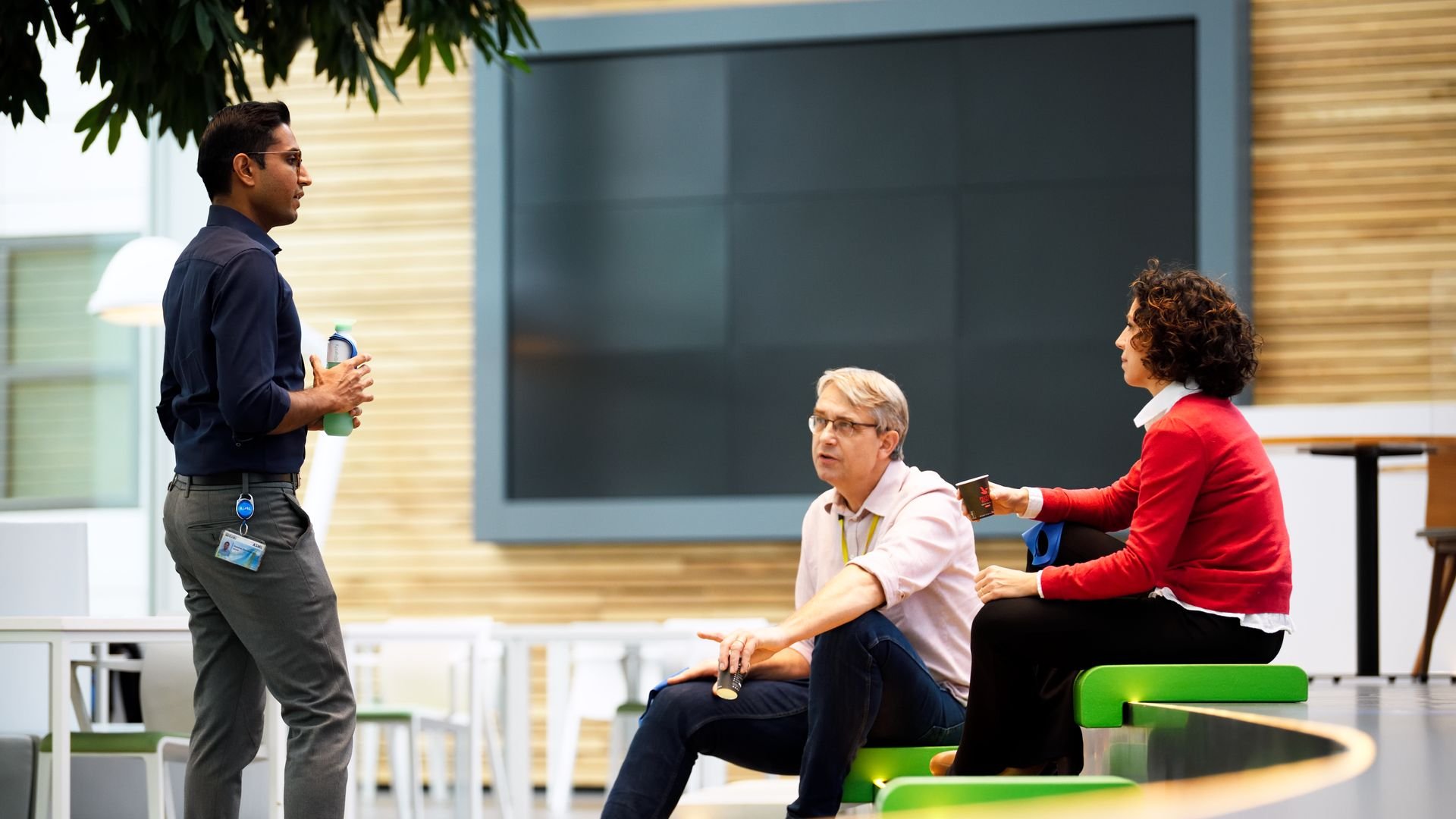 ASML_Plaza_COVID-19_people_Nov2020_12