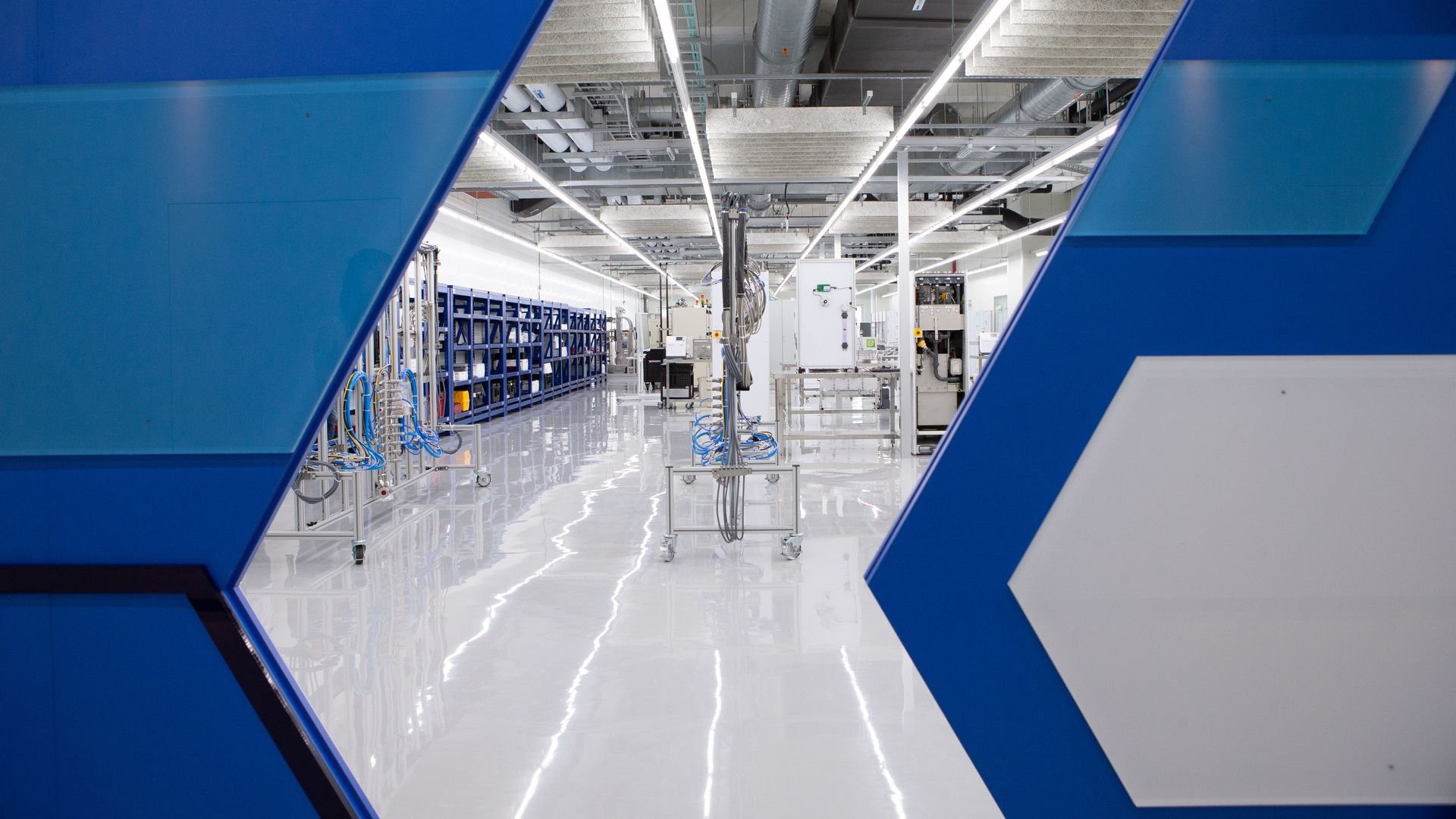 Repair center opening doors Repair center opening doors