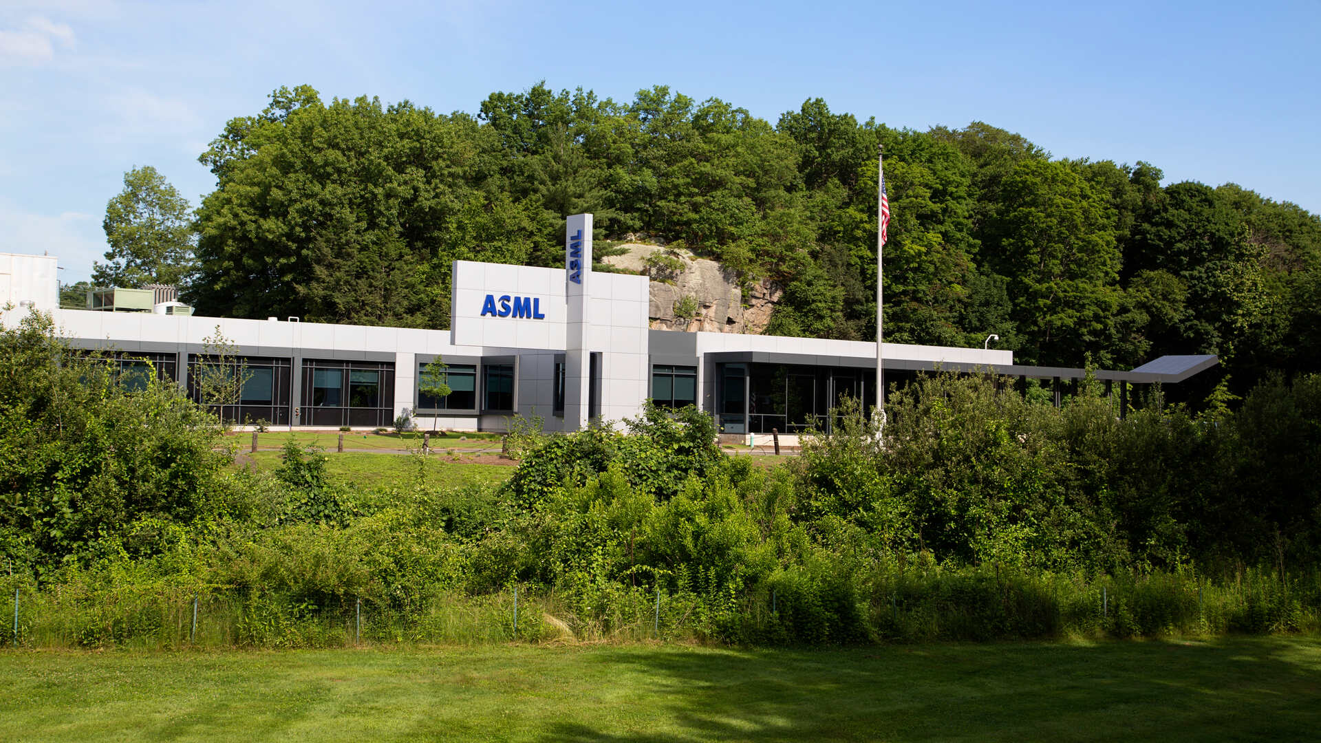 Wilton CT USA ASMLs office and manufacturing site cropped Wilton CT USA ASMLs office and manufacturing site cropped